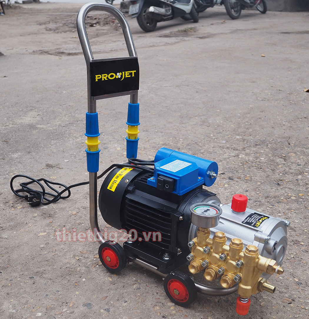 Máy xịt rửa xe mini Projet P1300