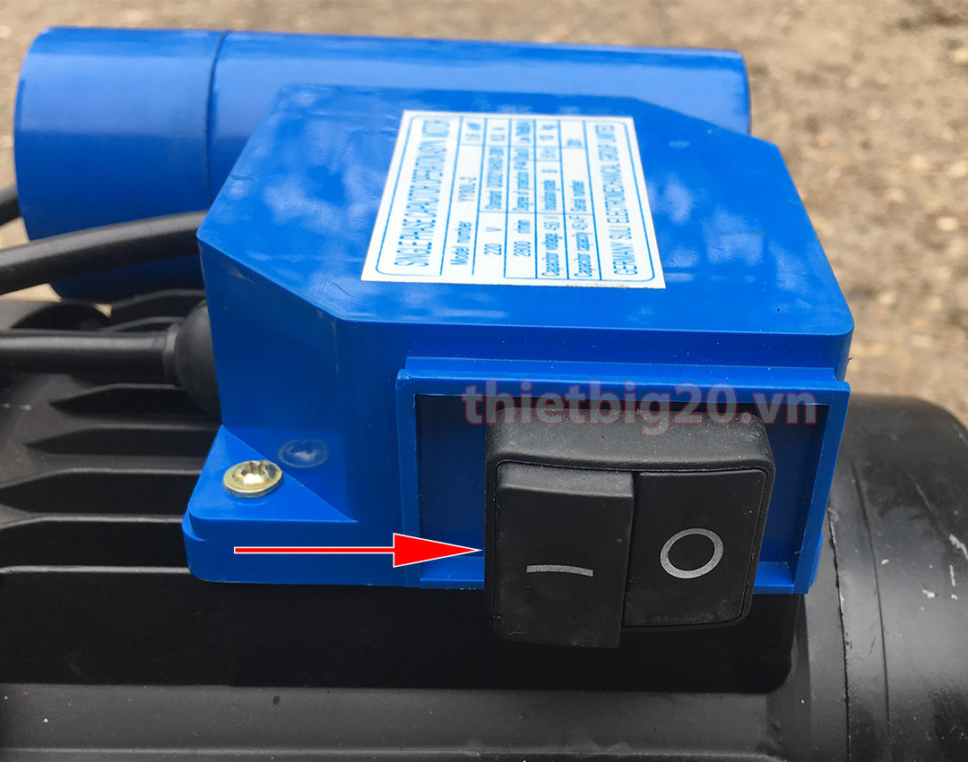 Chi tiết máy bơm tăng áp rửa xe mini Projer P1300