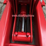 So sánh kích cá sấu hoa khế và kích bơm dầu bằng Piston 