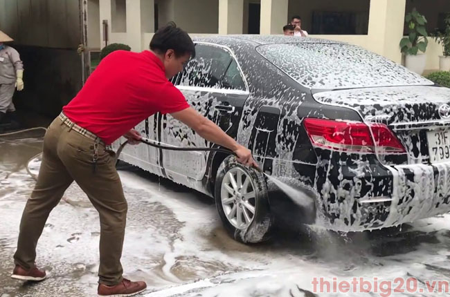 Rửa xe không chạm